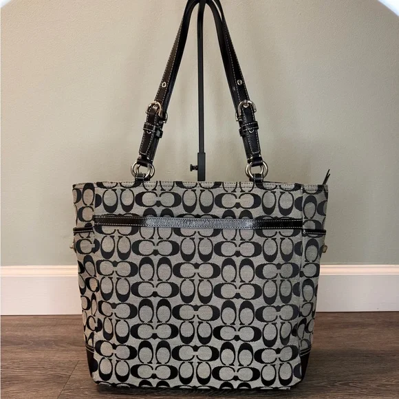 Coach Signature Black and Gray Tote - Picture 2 of 16